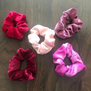 Pack of 5 Pink Velvet Scrunchies